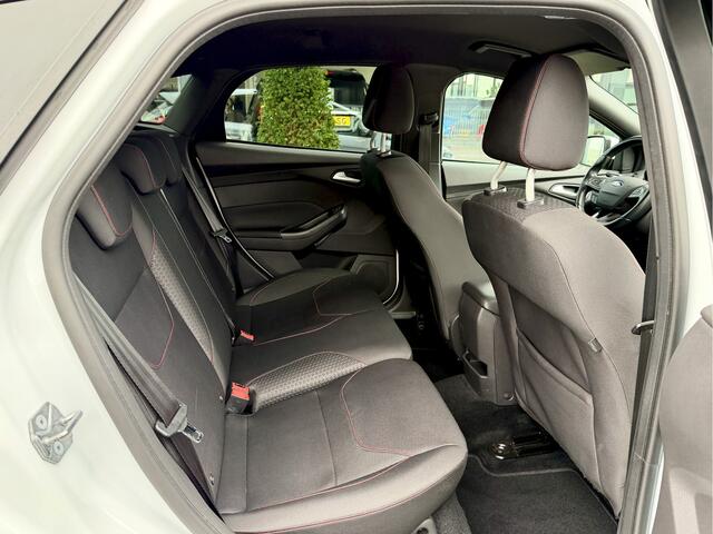 Ford FOCUS 1.0 ST-Line NAVI ECC CRUISE