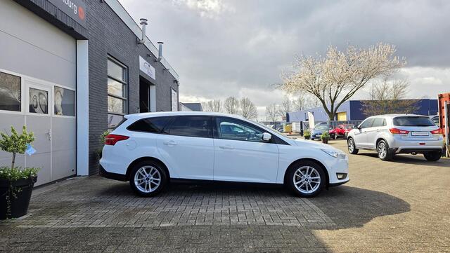 Ford FOCUS Wagon 1.0 Business | PDC | WINTERPAKKET | NAVIGATIE | LED | 1e EIGENAAR | DEALER ONDERHOUDEN