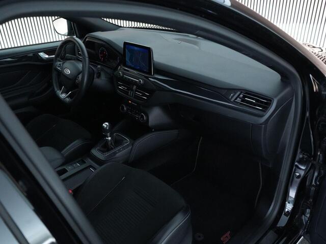 Ford FOCUS ST-3 2.3 280pk PERFORMANCE PACK |sper diff|launch control|Ford dealer onderhouden|panoramadak|B&O|parkeercamera|winterpack|LED-koplampen|19" lichtmetalen velgen|