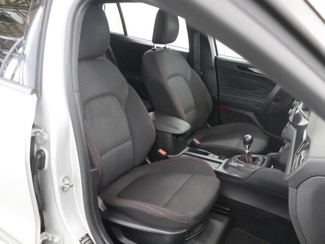 Ford FOCUS Wagon 1.0 EcoBoost Hybrid ST Line Business | Winterpakket | Navigatie | Parkeercamera | Climate Control | Cruise Control |