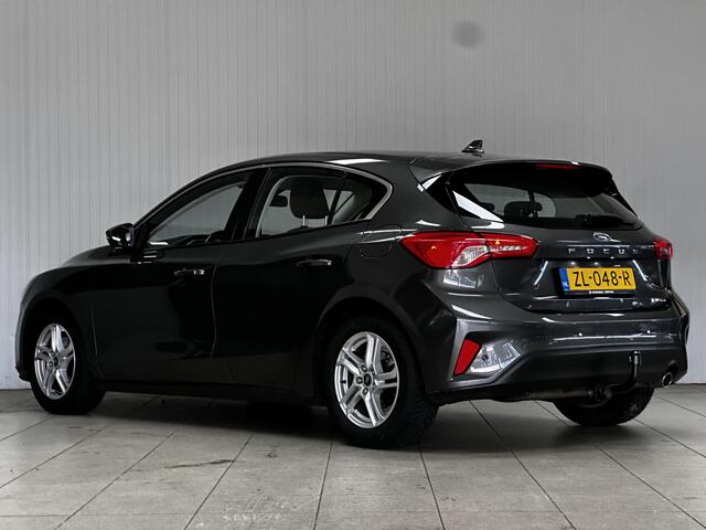 Ford FOCUS 1.0 EcoBoost Trend Edition Business/ 16'' LMV/ Apple + Android/ Lane-Assist./ PDC V+A/ Navi/ Carplay/ Airco/ Cruise/ Bluetooth/ Armsteun/ Multi. LEDER. Stuur.