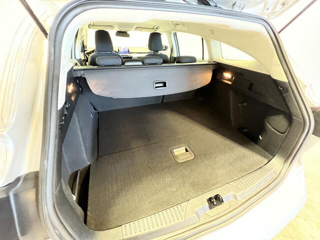 Ford FOCUS Wagon 1.0 EcoBoost Hybrid Trend Edition Business | Android/Apple Carplay | LM Velgen 16" | PDC Voor en Achter | Cruise Control | Airco |