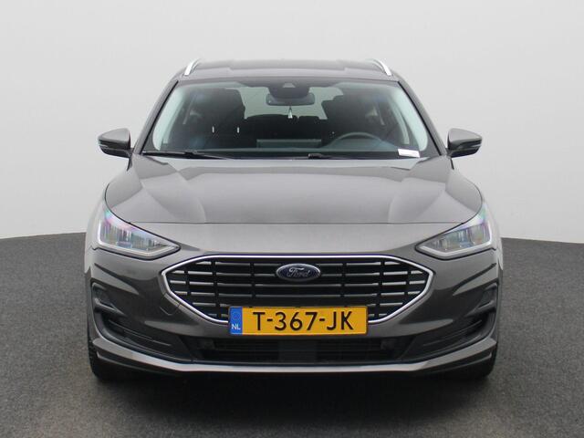 Ford FOCUS Wagon 1.0 EcoBoost Hybrid Titanium X | Climate Control / ECC | Licht metalen velgen 17 inch | Trekhaak | Cruise control Standaard | Navigatie | LED koplampen | Park Distance Control voor en achter | Achteruitrijcamera | Dakrailing |