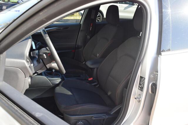 Ford FOCUS 1.0 EcoBoost Hybrid ST Line Navi Airco Camera Nieuwmodel Km 19.500!!