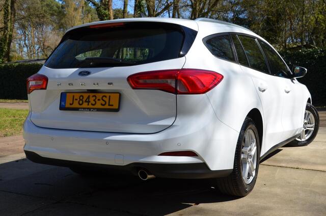 Ford FOCUS Wagon 1.0 EcoBoost Trend Edition Business Navi/Pdc/Ecc/Led/Stoel Stuur & ruitverwarming/Cr-Controle/Achteruitrij camera/Lmv