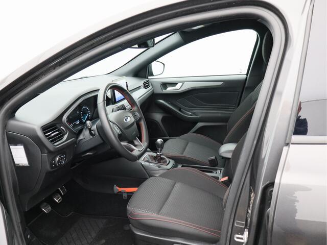 Ford FOCUS Wagon 1.0 EcoBoost Hybrid ST Line Style/ winterpakket/ zeer mooi!
