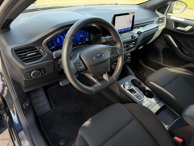 Ford FOCUS 1.5 ST Line X Business / Automaat / Carplay / Camera / Keyless / Sensoren V+A /