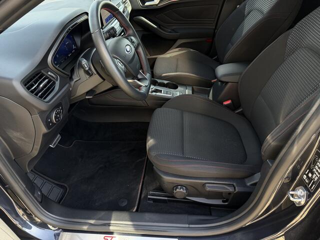 Ford FOCUS 1.5 ST Line X Business / Automaat / Carplay / Camera / Keyless / Sensoren V+A /