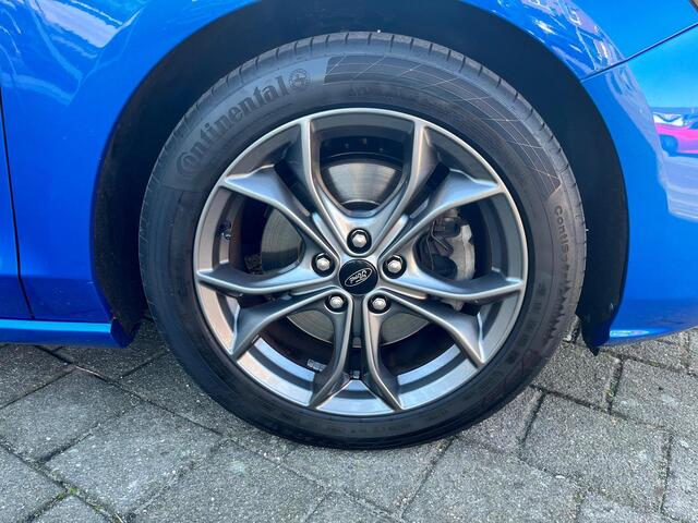 Ford FOCUS Wagon 1.0 EcoBoost 125 PK ST Line Business Wagon l Winter Pack