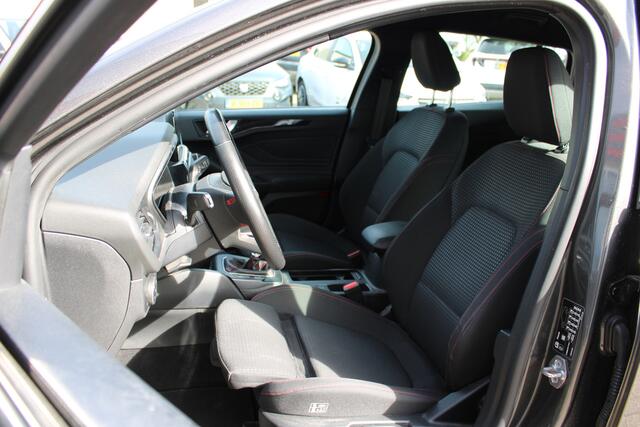 Ford FOCUS Wagon 1.0 EcoBoost Hybrid ST Line Business//B&O//Camera//Trekhaak!!