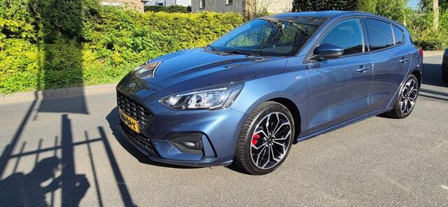 Ford FOCUS 1.0 EcoBoost Titanium X business automaat ST line