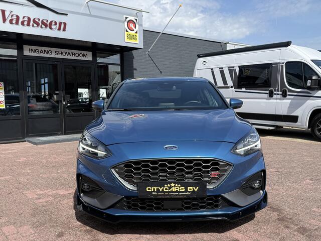 Ford FOCUS 2.3 EcoBoost Performance ST-3 280 pk apple carplay recaro stoelen B&O xenon climate ctr half leder/stof camera maxton spoiler pakket lmv 19 inch
