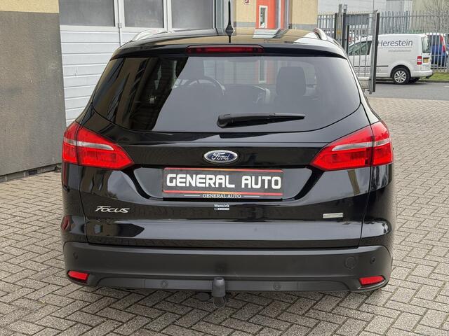 Ford FOCUS Wagon 1.0 Titanium, Navi, Trekhaak, NEW Distributieriem