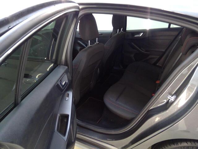 Ford FOCUS 1.0 EcoBoost Hybrid 155PK ST Line X LED | B&O AUDIO | CRUISE | ECC | LMV