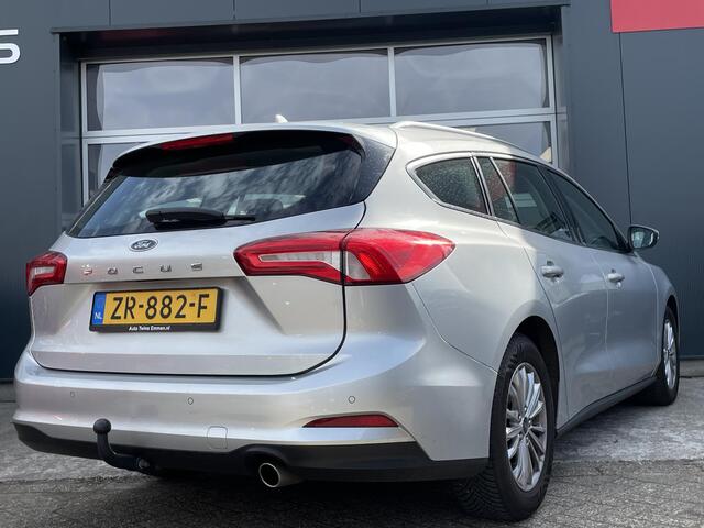 Ford FOCUS Wagon 1.0 EcoBoost Titanium Business - Navigatie - Stoelverwarming - Climate Control - Trekhaak