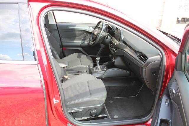 Ford FOCUS Wagon 1.0 EcoBoost Titanium Business