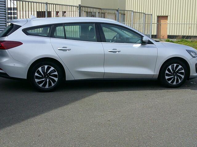 Ford FOCUS Wagon 1.0 EcoBoost Hybrid Titanium Style Staat in Hoogeveen