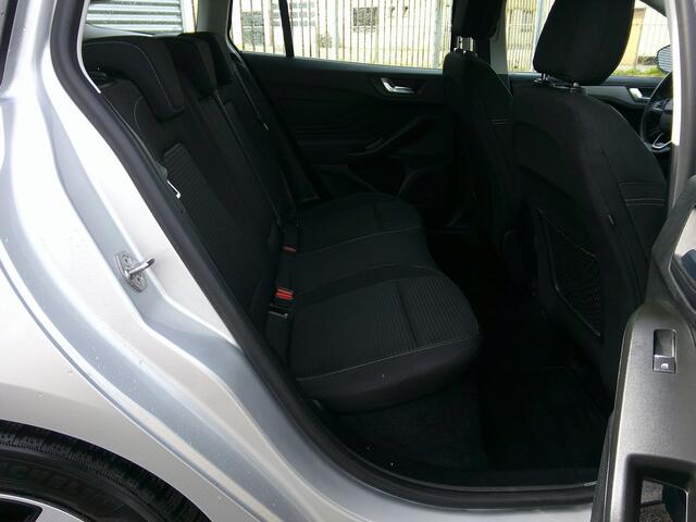 Ford FOCUS Wagon 1.0 EcoBoost Hybrid Titanium Style Staat in Hoogeveen