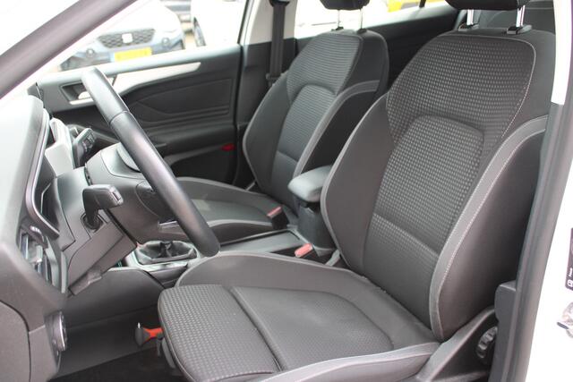 Ford FOCUS Wagon 1.0 EcoBoost Hybrid Trend Edition Business TREKHAAK