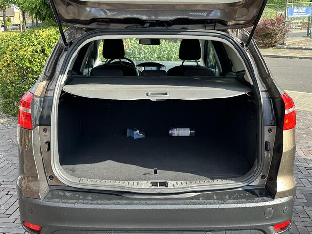 Ford FOCUS Wagon 1.0 Titanium Keyless Cruise Control Stoelverw. Navi PDC 16''LM