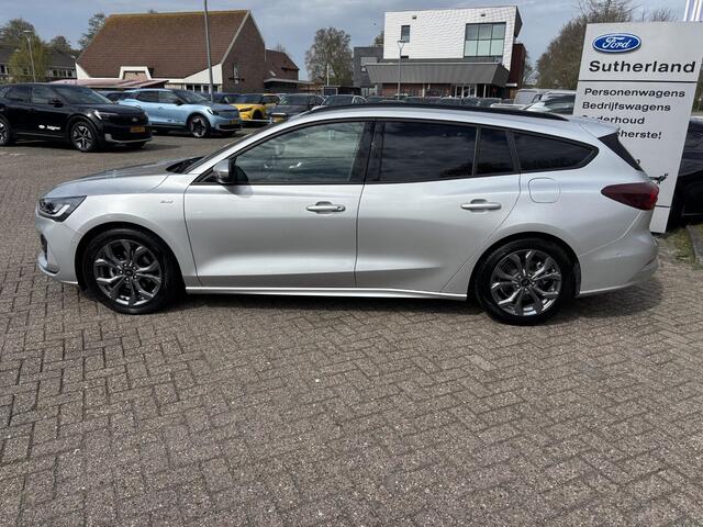 Ford FOCUS Wagon 1.0 EcoBoost Hybrid ST Line 125pk | Winter Pack | Adaptieve Cruise Control | BLIS | 17 Inch Velgen | SYNC 4