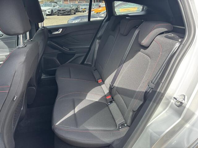 Ford FOCUS Wagon 1.0 EcoBoost Hybrid ST Line 125pk | Winter Pack | Adaptieve Cruise Control | BLIS | 17 Inch Velgen | SYNC 4