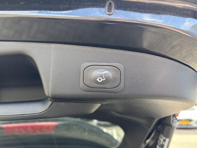 Ford FOCUS Wagon 1.0 EcoBoost Hybrid ST Line X | SCI | 155pk | Automaat | Afneembare Trekhaak | Adaptieve Cruise | Winterpack | Elektrische Achterklep