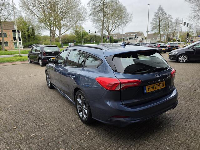 Ford FOCUS Wagon 1.0 EcoBoost ST Line Business 125PK/ Airco/ Navigatie/ Cruise/ Apple carplay/ PDC/ LED/ LMV