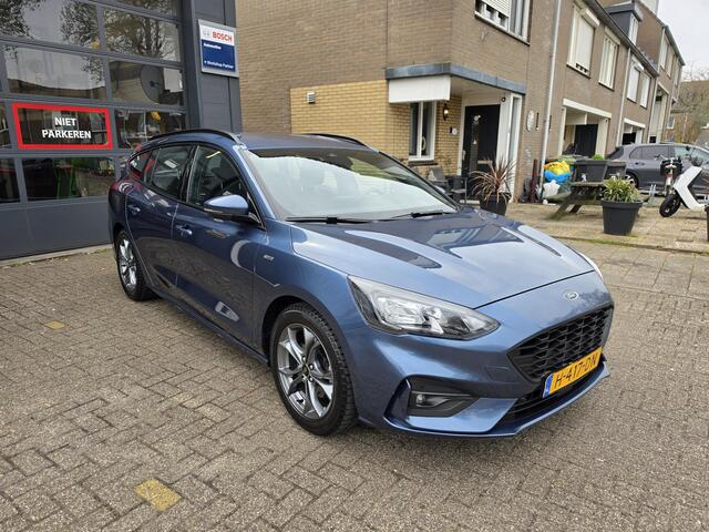 Ford FOCUS Wagon 1.0 EcoBoost ST Line Business 125PK/ Airco/ Navigatie/ Cruise/ Apple carplay/ PDC/ LED/ LMV