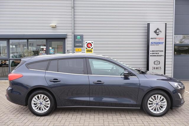 Ford FOCUS Wagon 1.0 Titanium X Business 1e Eigenaar | Volledig Onderh | BTW | NAP | Camera | Navi | Carplay | Elek Klep | Cruise | Bots | Keyless | Full Led | PDC