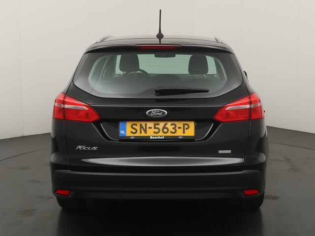 Ford FOCUS Wagon 1.0 Titanium | Navigatie | Parkeersensoren |