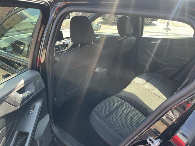 Ford FOCUS Wagon 1.0 EcoBoost Hybrid ST Line Business CAMERA B&O WINTER PACK