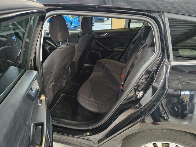 Ford FOCUS Wagon EcoBoost Hybrid 125 pk Titanium X Business | Winter Pack | Camera | LED | El. a. klep | 100% dealer onderh