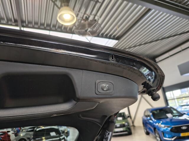 Ford FOCUS Wagon EcoBoost Hybrid 125 pk Titanium X Business | Winter Pack | Camera | LED | El. a. klep | 100% dealer onderh