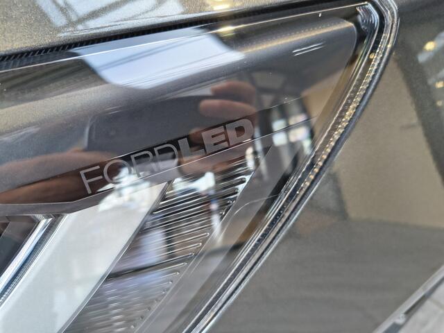 Ford FOCUS ST-Line EcoBoost Hybrid 155 pk | Pano | 18" | Winter Pack | Camera | Adapt. cruise | Camera | Draadloos Apple Carplay |