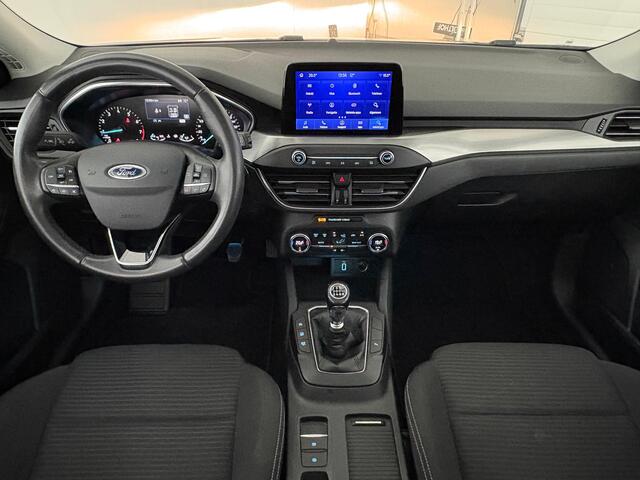 Ford FOCUS Wagon 1.0 EcoBoost Titanium Business | TREKHAAK | CARPLAY | CLIMA |