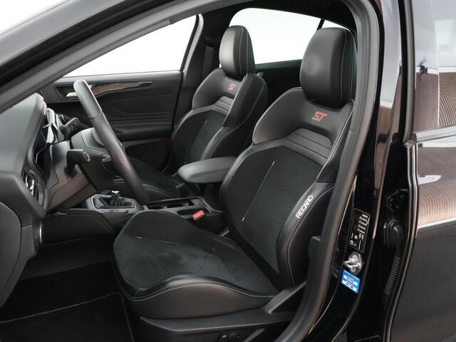 Ford FOCUS ST-3 2.3 280pk |dealer onderhouden|19" sparco|panoramadak|head-up|B&O|adaptive LED|Apple carplay|parkeercamera|adaptive cruise control|winterpack|