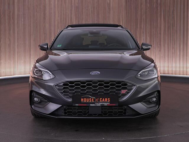 Ford FOCUS Wagon ST-3 PERFORMANCE PACK 2.3 280pk AUTOMAAT |panoramdak|head-up display|Apple Carplay|adaptive cruise|parkeercamera|winterpack|19" lichtmetalen velgen|adaptive LED|elek. achterklep|