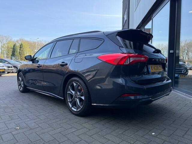 Ford FOCUS Wagon 1.0 EBH 155pk ST-Line,LED,WinterPack,Camera,B/O,Trekhk Elekt,Keyless,Carplay