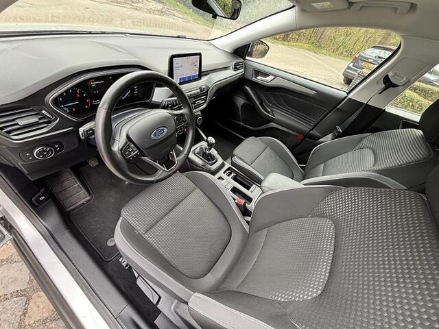 Ford FOCUS Wagon 1.0 125pk Hybrid connect ,navigatie,lmv,sportdop,led,winter