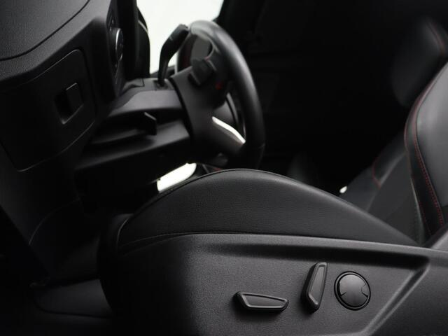 Ford FOCUS 2.0 EcoBlue ST Line X | Stoelverwarming | Adaptive cruise | Half leder | Elektrische stoel | Camera | Carplay | Navigatie | Stuurverwarming | Full LED | Parkeerhulp | Climate control | B&O Sound