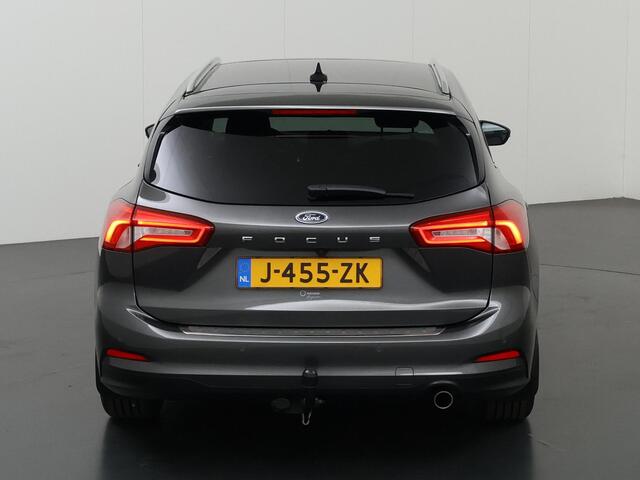 Ford FOCUS Wagon 1.5 EcoBoost Titanium Business | Trekhaak | Panoramadak | Winterpakket | AGR Stoelen | Full led Koplampen | B&O | Cruise Control Adaptief |
