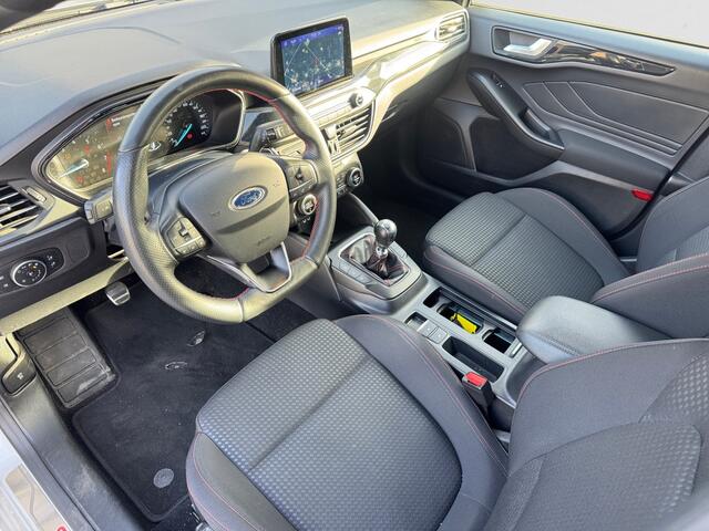 Ford FOCUS Wagon 1.0 EcoBoost Hybrid ST Line Business Carplay, Android Auto, Trekhaak, Camera, Xenon Led, Lane Assist