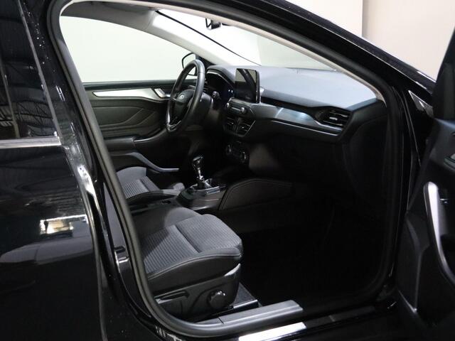 Ford FOCUS Wagon 1.0 EcoBoost Titanium Business | Navigatie | Parkeercamera | Climate Control | Cruise control |