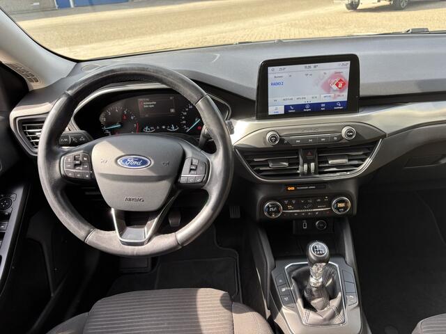 Ford FOCUS 1.0 EcoBoost Titanium Business / Stoel, stuur en voorruitverwarming / Cruise Control / navi / Applecarplay/Androidauto /
