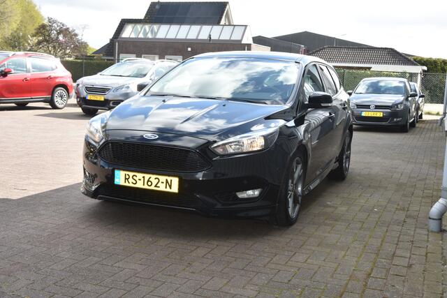 Ford FOCUS Wagon 1.0 ST-Line. PDC, Cruise, Clima, BJ 2018, Org NL!