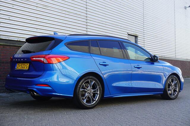 Ford FOCUS Wagon 1.0 EcoB. ST-Line | WINTERPACK| CAMERA| ALLSEASON!