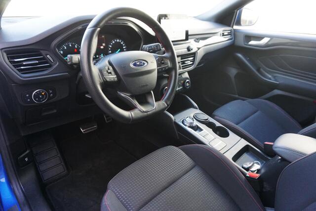 Ford FOCUS Wagon 1.0 EcoB. ST-Line | WINTERPACK| CAMERA| ALLSEASON!