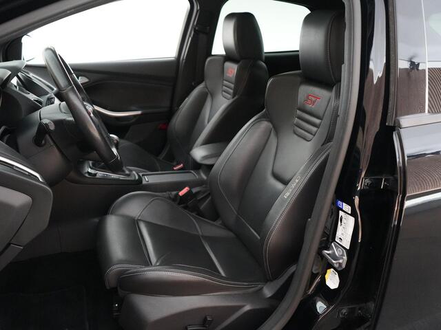 Ford FOCUS ST-3 2.0 250pk PERFORMANCE PACK |Milltek|Maxton|KW suspensions|schuif/kantel|sony|Apple Carplay|blind spot||bi-xenon|winterpack|19" Performance velgen|