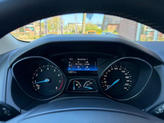 Ford FOCUS Wagon 1.0 Lease Edition NIEUWE APK / STOELVERW. / VOORRUIT VERW. / NAV
